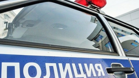 В Гагарине полицейские установили личность подозреваемого в краже из сетевого магазина